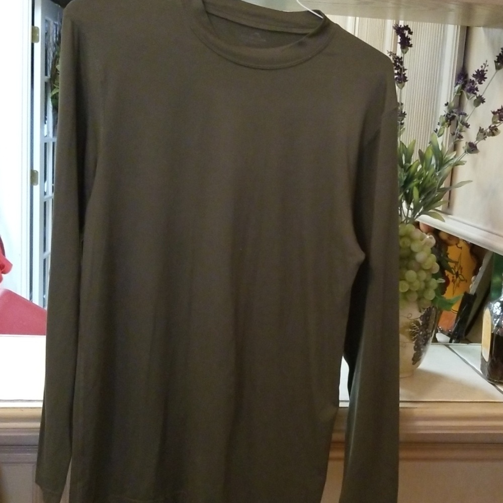 Men's camo tshirt
